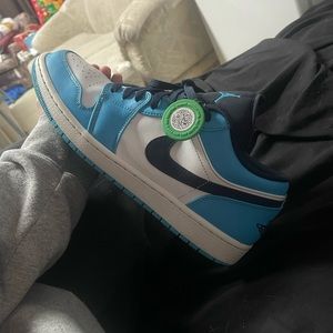 Air Jordan 1 low